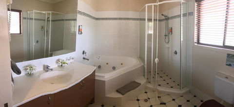 The Bearded Dragon Boutique Hotel - Accommodation in Surfers Paradise 5