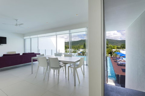 Pool Resort Port Douglas - Accommodation in Surfers Paradise 19