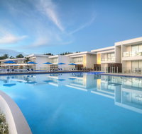Pool Resort Port Douglas - Accommodation in Surfers Paradise