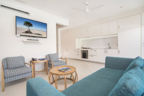 Pool Resort Port Douglas - Accommodation in Surfers Paradise 7