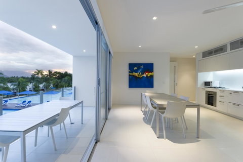 Pool Resort Port Douglas - Accommodation in Surfers Paradise 16