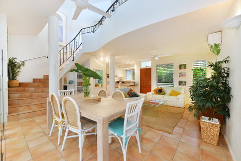 [ ANDY'S BEACH HOUSE ] - Accommodation in Surfers Paradise 10
