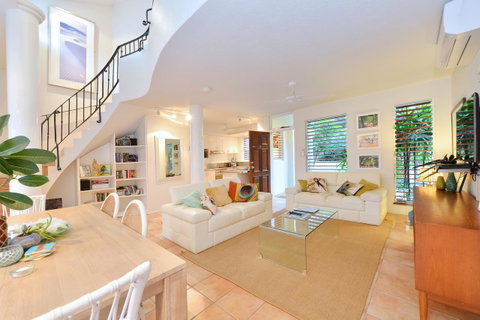 [ ANDY'S BEACH HOUSE ] - Accommodation in Surfers Paradise 13