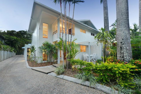 [ ANDY'S BEACH HOUSE ] - Accommodation in Surfers Paradise 11