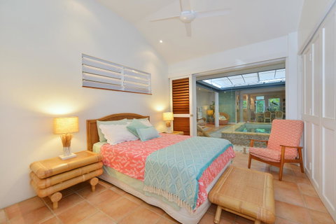 [ ANDY'S BEACH HOUSE ] - Accommodation in Surfers Paradise 25