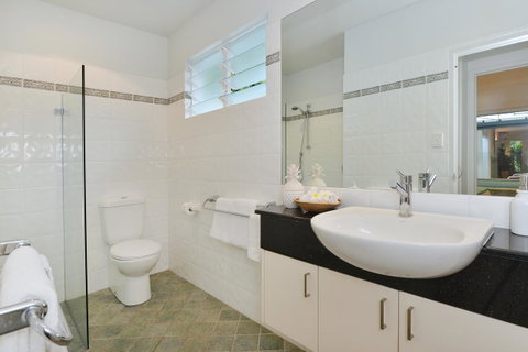 [ ANDY'S BEACH HOUSE ] - Accommodation in Surfers Paradise 29
