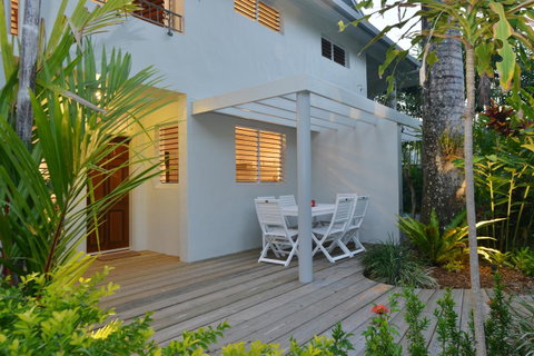 [ ANDY'S BEACH HOUSE ] - Accommodation in Surfers Paradise 8