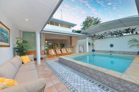 [ ANDY'S BEACH HOUSE ] - Accommodation in Surfers Paradise 17