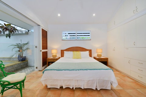 [ ANDY'S BEACH HOUSE ] - Accommodation in Surfers Paradise 26