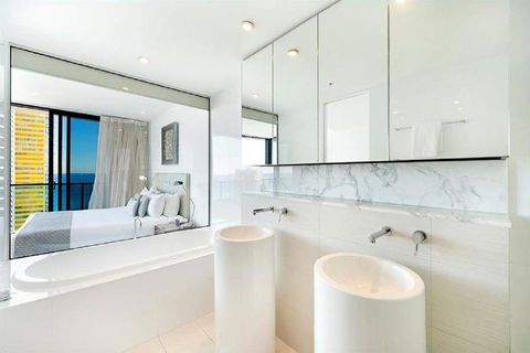 Oracle Resort Broadbeach - Gclr - Accommodation in Surfers Paradise 2