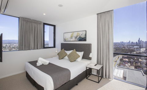 Qube Broadbeach - Accommodation in Surfers Paradise 1