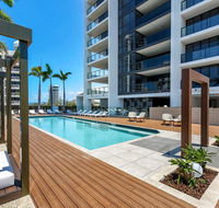 Qube Broadbeach - Accommodation in Surfers Paradise