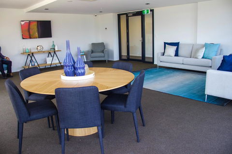 Synergy Broadbeach - Official - Accommodation in Surfers Paradise 12
