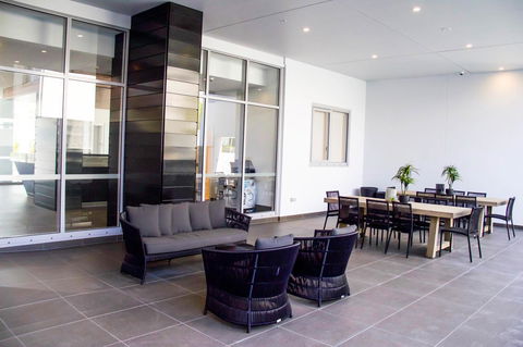Synergy Broadbeach - Official - Accommodation in Surfers Paradise 21