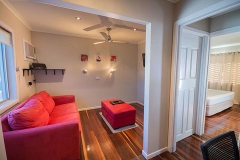 Airlie Apartments - Accommodation in Surfers Paradise 19