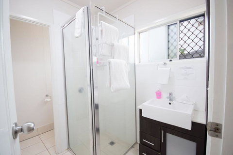 Airlie Apartments - Accommodation in Surfers Paradise 9