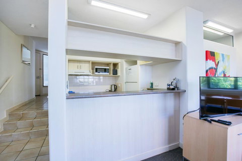 Tiki Hotel Apartments Surfers Paradise - Accommodation in Surfers Paradise 9