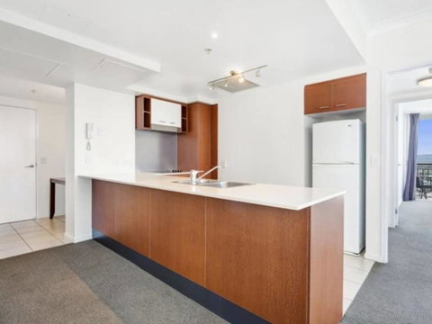 Beach Stay - Ocean & Riverview Resort Chevron Renaissance Central Surfers Paradise - Accommodation in Surfers Paradise 11