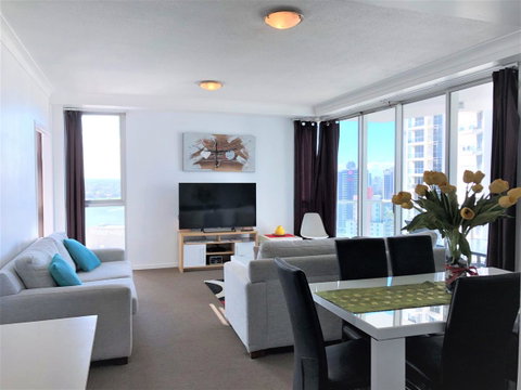 Beach Stay - Ocean & Riverview Resort Chevron Renaissance Central Surfers Paradise - Accommodation in Surfers Paradise 17