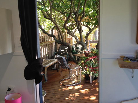 XYL Pets Friendly Seaside Boutique Guesthouse - Accommodation in Surfers Paradise 32