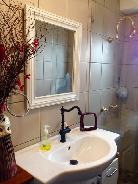XYL Pets Friendly Seaside Boutique Guesthouse - Accommodation in Surfers Paradise 1