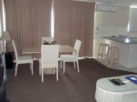 Grosvenor Beachfront Apartments Surfers Paradise - Accommodation in Surfers Paradise 26