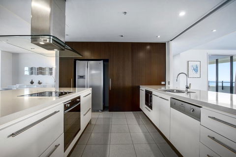 The Wave Resort - Accommodation in Surfers Paradise 3