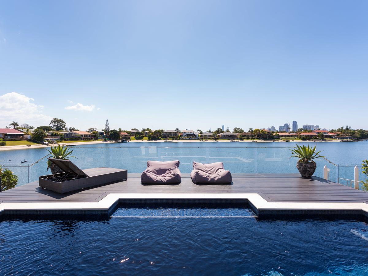 Mermaid Waters QLD Accommodation in Surfers Paradise
