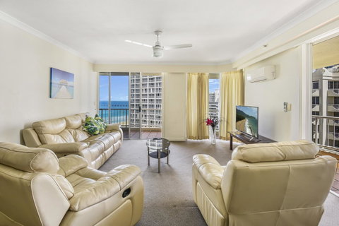 APR Private SUITES MOROC By The Beach - Accommodation in Surfers Paradise 20