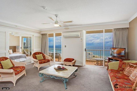 APR Private SUITES MOROC By The Beach - Accommodation in Surfers Paradise 25