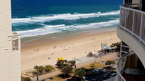 APR Private SUITES MOROC By The Beach - Accommodation in Surfers Paradise 0