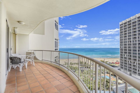 APR Private SUITES MOROC By The Beach - Accommodation in Surfers Paradise 14