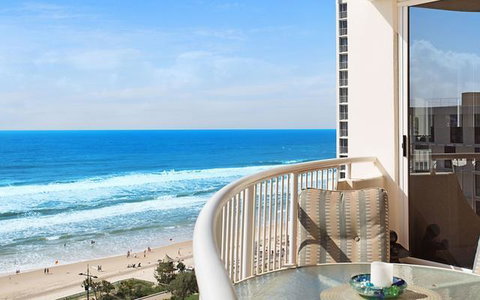 APR Private SUITES MOROC By The Beach - Accommodation in Surfers Paradise 43