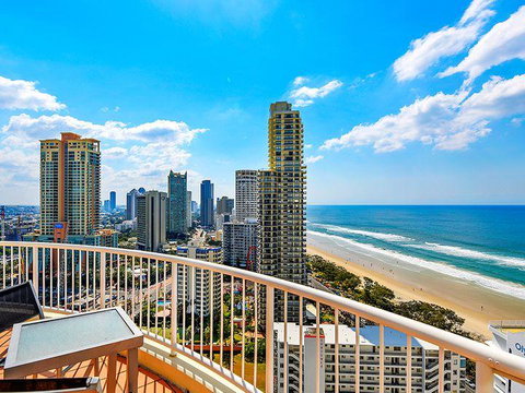 APR Private SUITES MOROC By The Beach - Accommodation in Surfers Paradise 16