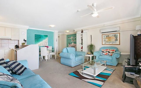 APR Private SUITES MOROC By The Beach - Accommodation in Surfers Paradise 19