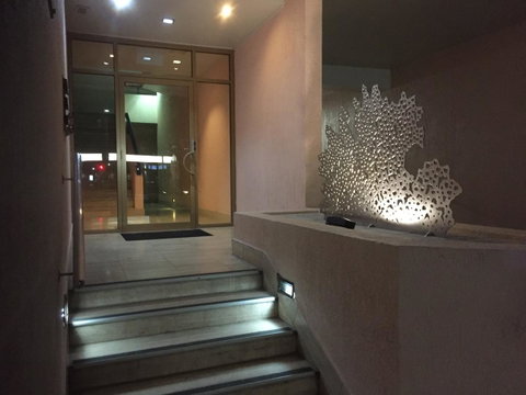 Montipora Unit 3 - In The Heart Of Airlie, Wi-fi And Netflix - Accommodation in Surfers Paradise 13