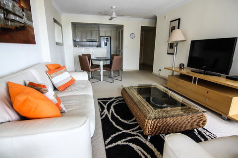 The Phoenician Resort - Accommodation in Surfers Paradise 2