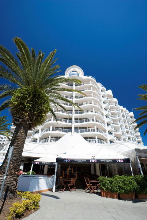 The Phoenician Resort - Accommodation in Surfers Paradise 4