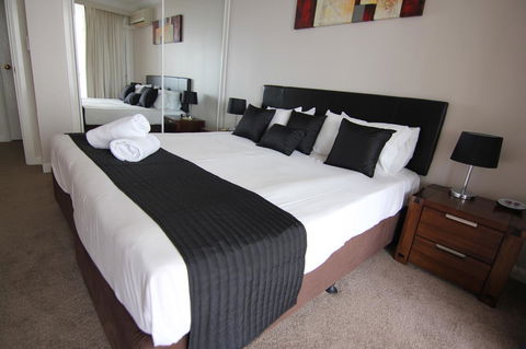 The Phoenician Resort - Accommodation in Surfers Paradise 14