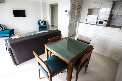 The Phoenician Resort - Accommodation in Surfers Paradise 17