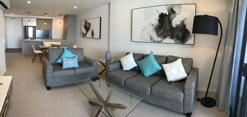 Qube Broadbeach Ocean View Apartments - Accommodation in Surfers Paradise 18