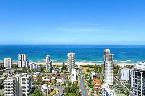 Qube Broadbeach Ocean View Apartments - Accommodation in Surfers Paradise 34