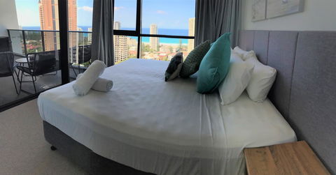 Qube Broadbeach Ocean View Apartments - Accommodation in Surfers Paradise 23