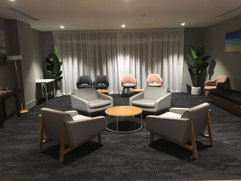 Woodroffe Hotel - Accommodation in Surfers Paradise 4