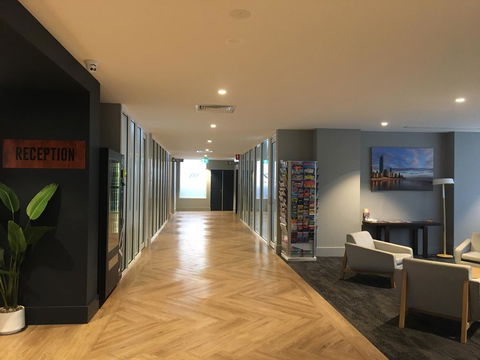 Woodroffe Hotel - Accommodation in Surfers Paradise 6