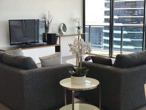 Luxury 3 Bedroom In Heart Of Broadbeach - Accommodation in Surfers Paradise 18