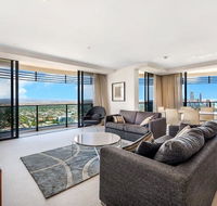 Luxury 3 Bedroom in heart of Broadbeach - Accommodation in Surfers Paradise