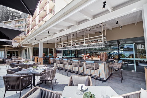 Novotel Cairns Oasis Resort - Accommodation in Surfers Paradise 12