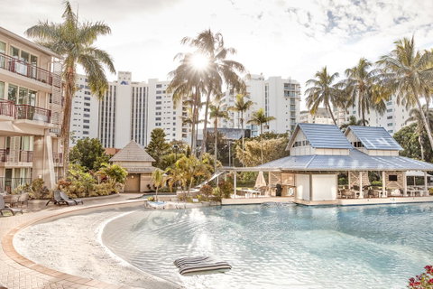 Novotel Cairns Oasis Resort - Accommodation in Surfers Paradise 1