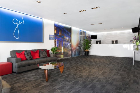 George Williams Hotel - Accommodation in Surfers Paradise 2